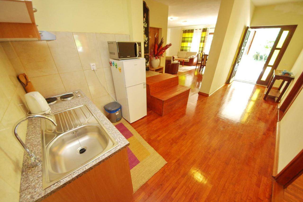 Apartments Eduard فرسي المظهر الخارجي الصورة