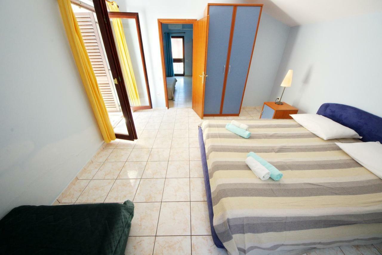Apartments Eduard فرسي المظهر الخارجي الصورة